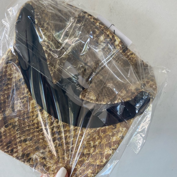 SUPREME x NIKE ACG • denim 6 panel hat gold snakeprint - Picture 5 of 5